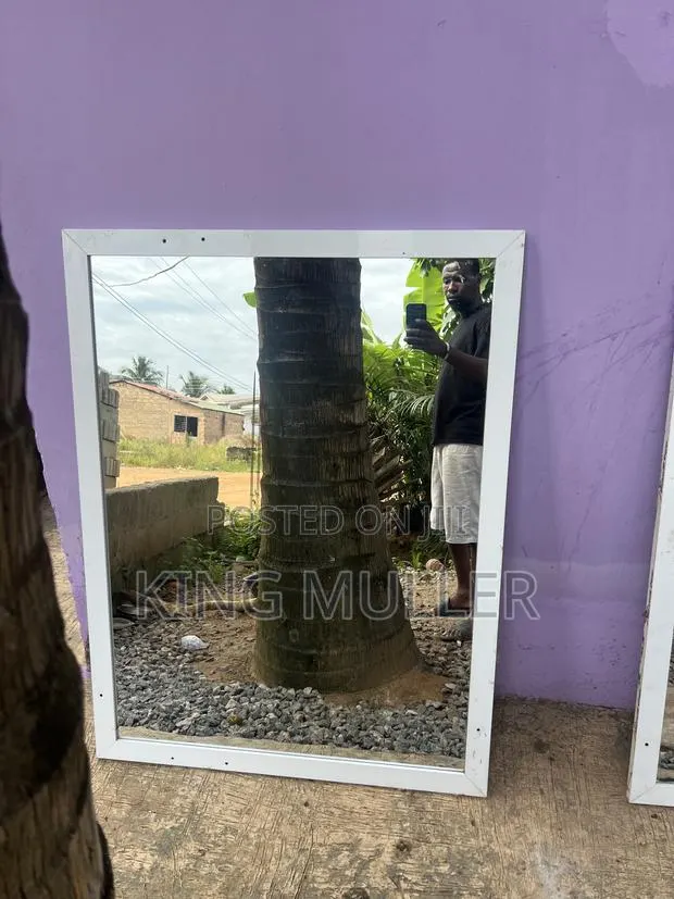 Mirror for Salon or Baber Shops · Photo 1