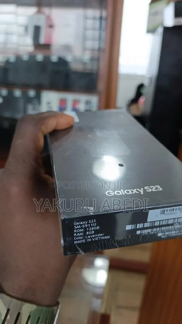 New Samsung Galaxy S23 128 GB Black · Photo 1