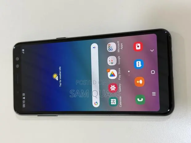 Samsung Galaxy A8 32 GB Black · Photo 1