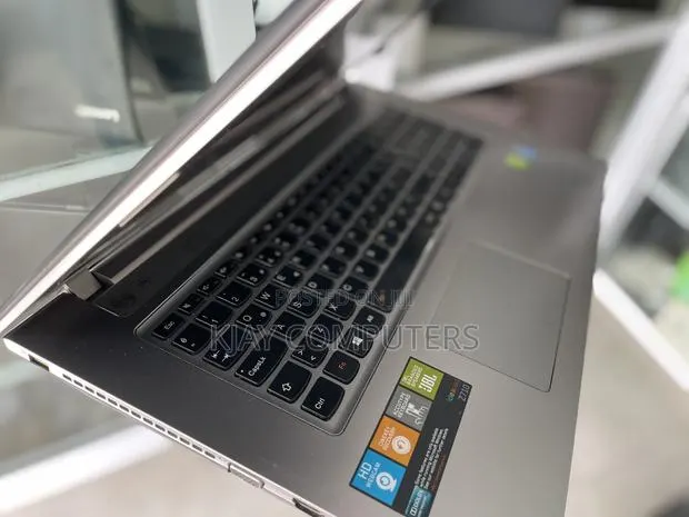 Laptop Lenovo IdeaPad Z710 8GB Intel Core i7 HDD 1T · Photo 1