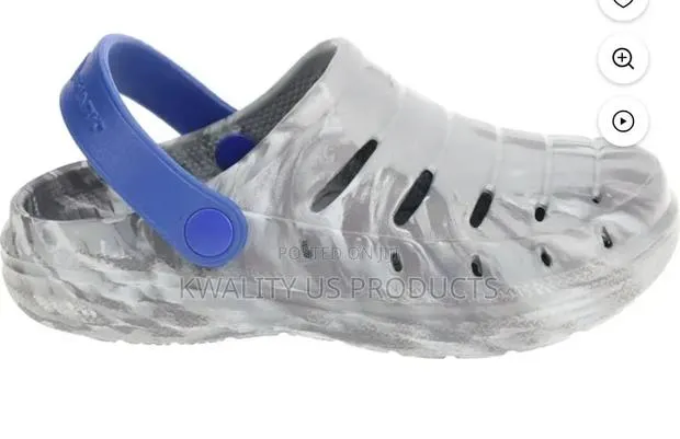 Rugged Shark Boys Molded Rubber Sandals - Size 33, 34 · Photo 1