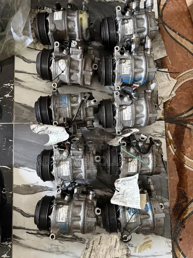 Mercedes Benz C300 Ac Compressor. · Photo 1