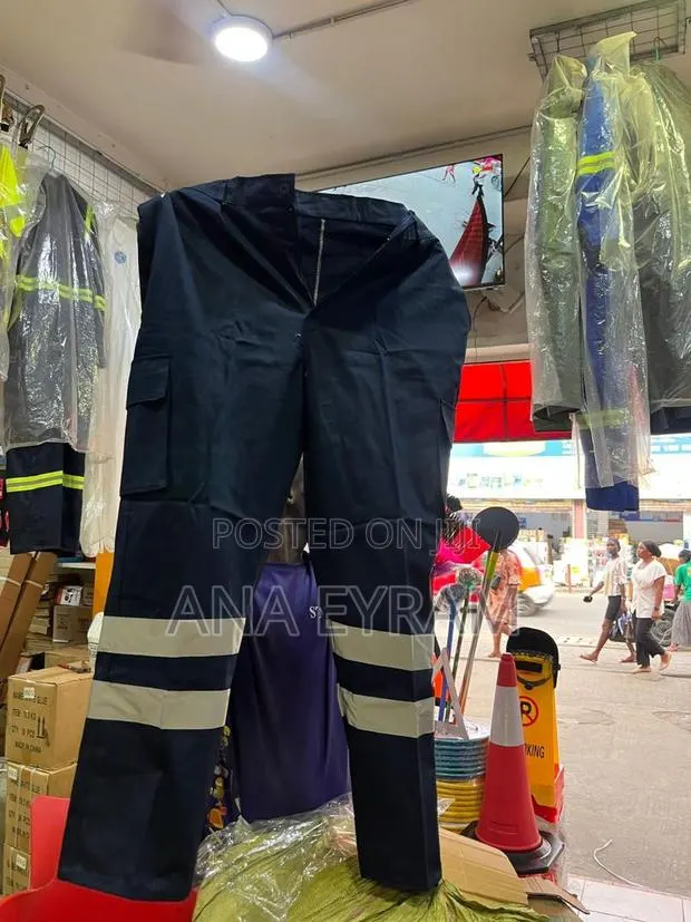 Reflective Workwear · Photo 1