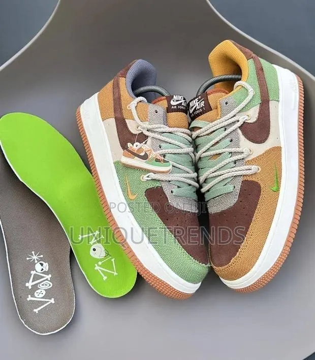 NIKE Air Force 1 Low Voodoo Sneakers · Photo 1