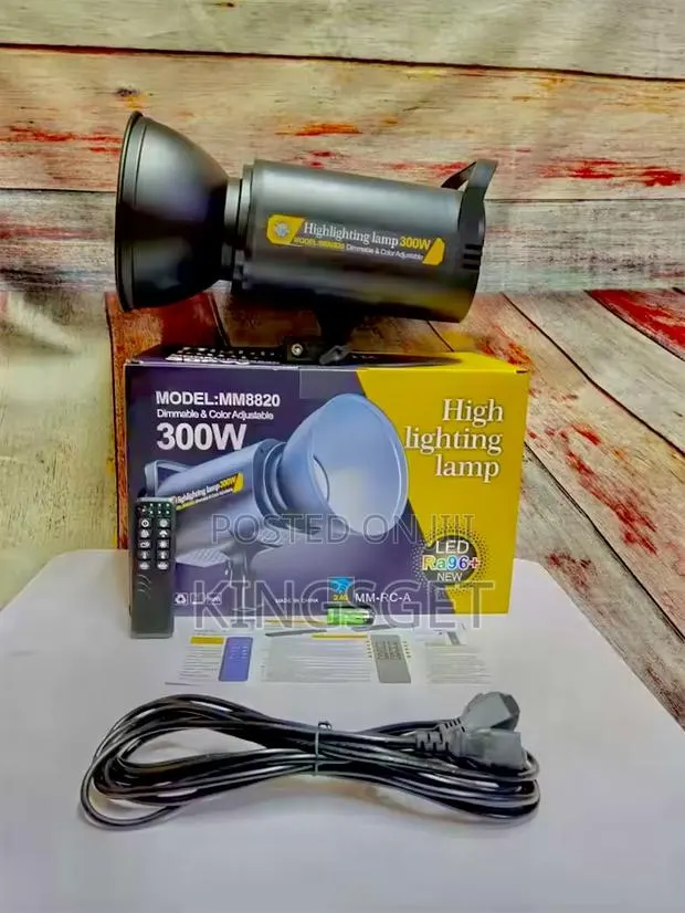 300w Studio Light for Video Photography, Studios, Content Streaming · Photo 1