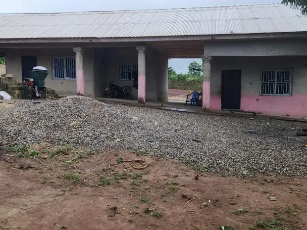 2bdrm House in Agona- Jamasi, Sekyere South for sale