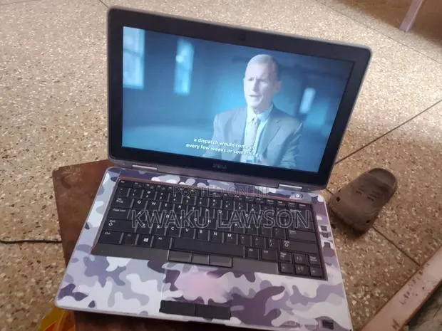 Laptop Dell Latitude E6320 4GB Intel Core i5 HDD 256GB · Photo 1