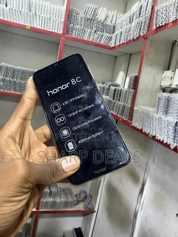 Honor 8C 64 GB Silver · Photo 1