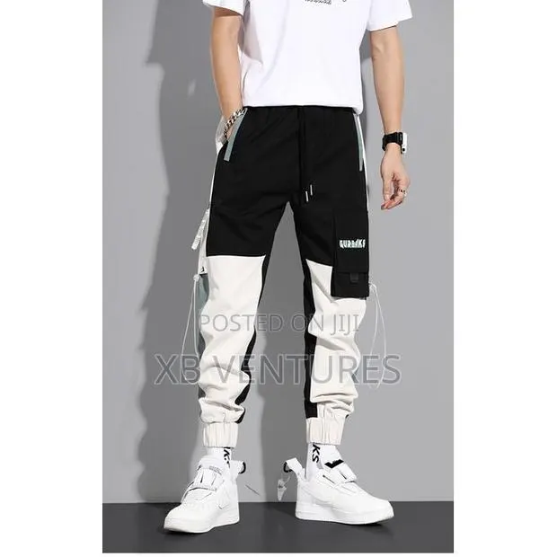 Cargo Pants · Photo 1