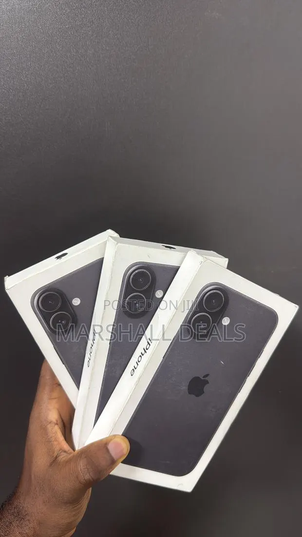 New Apple iPhone 16 128 GB Black · Photo 1