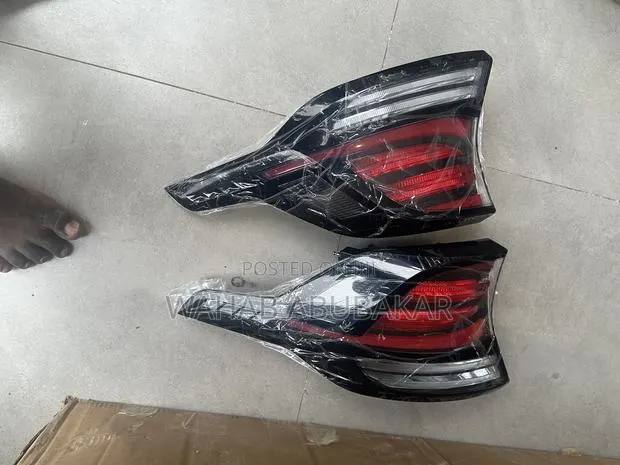 Kia Sportage 2023 Taillight Pair · Photo 1