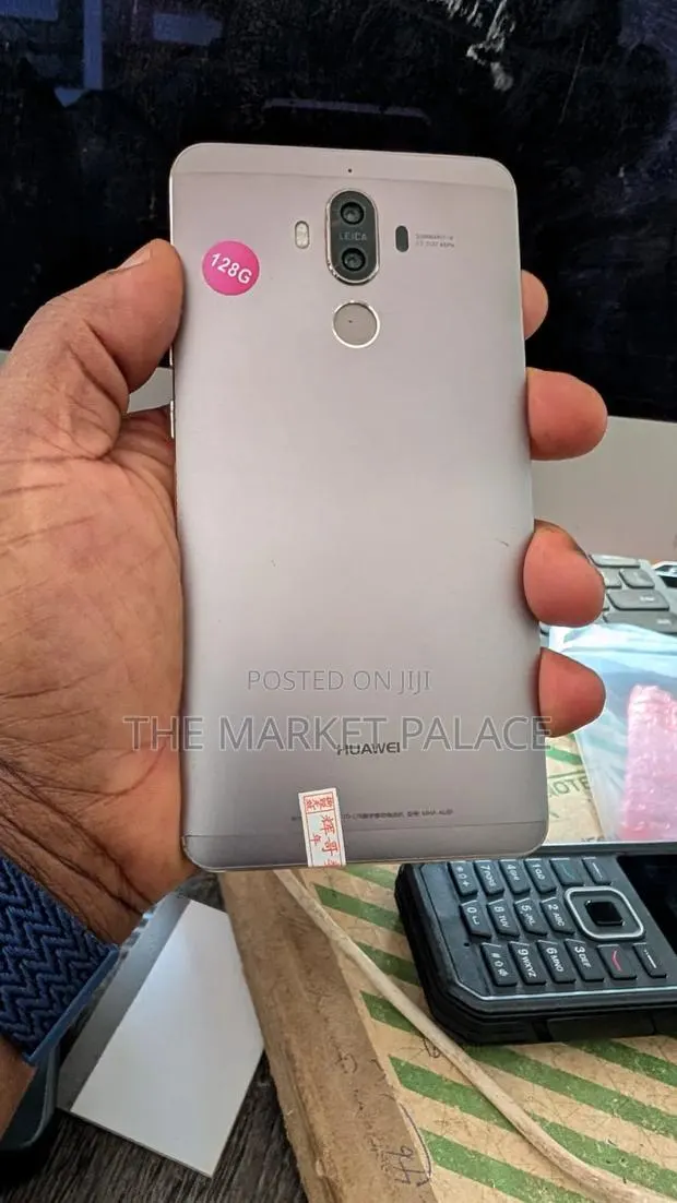 New Huawei Mate 9 128 GB Gray · Photo 1