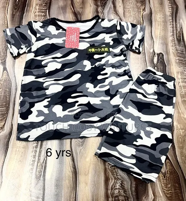 Light Design Army Material Designer Top And Short · Photo 1