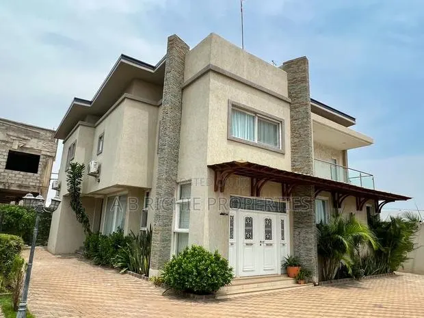 Furnished 4bdrm Townhouse / Terrace in Ab Richie Properties, Tseaddo · Photo 1