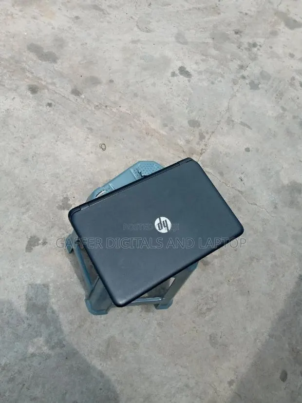 Laptop HP 15-Ra003nia 4GB Intel Celeron HDD 500GB · Photo 1