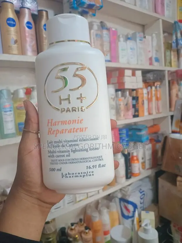 55h+ Harmonie Reparateur Multi Vitamin Skin Lightening Lotion 500ml · Photo 1