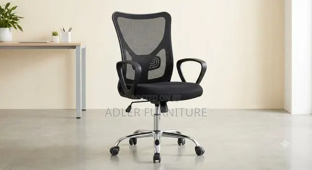 Ergonomic Swivel Mesh Office Chair - J161B · Photo 1