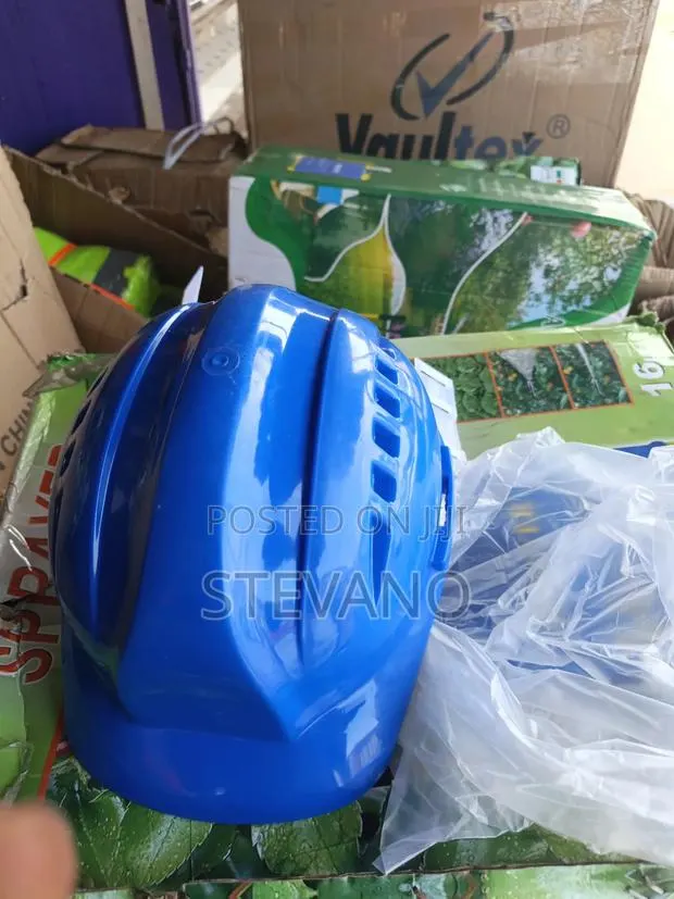 Vaultex Helmet · Photo 1