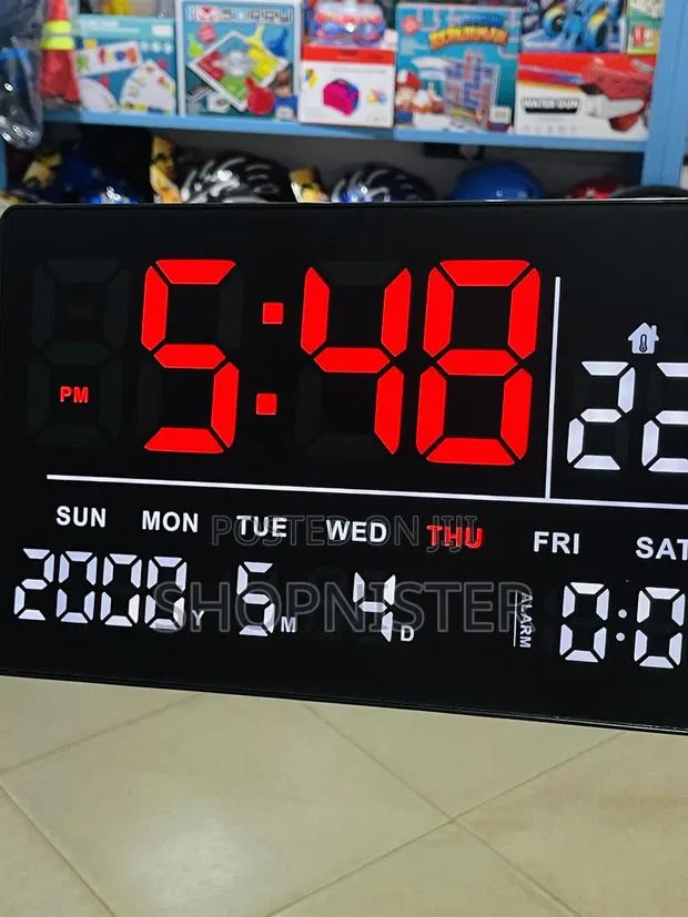 Led Display Wall Clock Electronic · Photo 1
