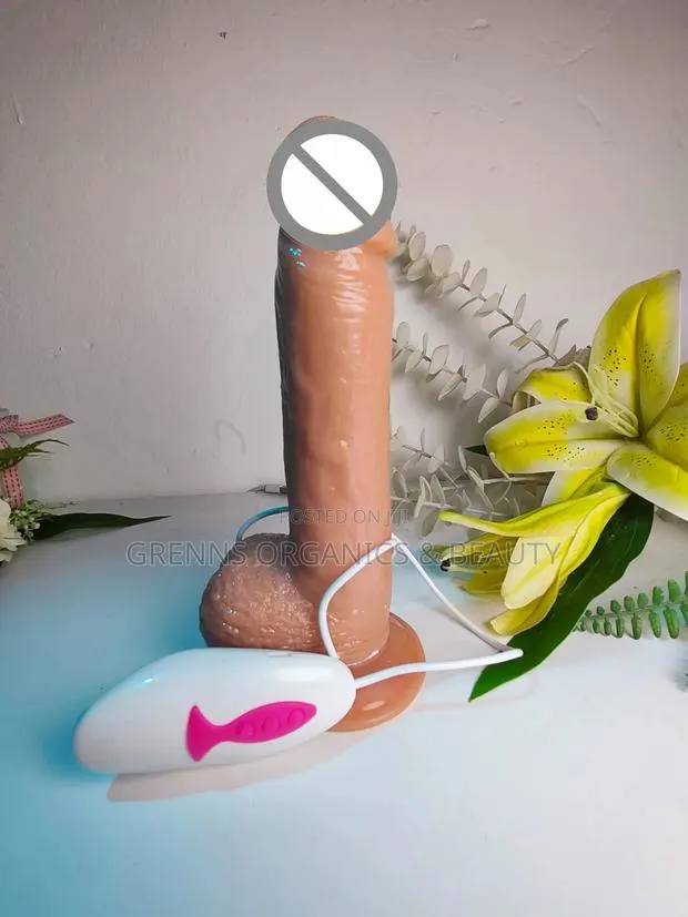8 Inch Realistic 360 Rotating Vibrating Dildo USB Rechargeable · Photo 1