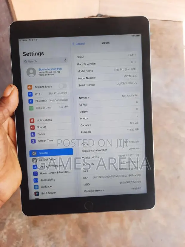 Apple iPad Pro 9.7 (2016) 128 GB Silver · Photo 1