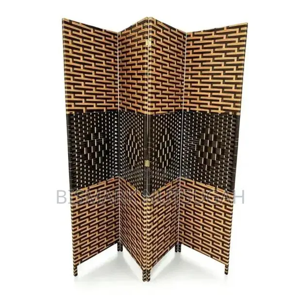 4-Panel Hand-Woven Wicker/Rattan-Style Folding Room Divider · Photo 1