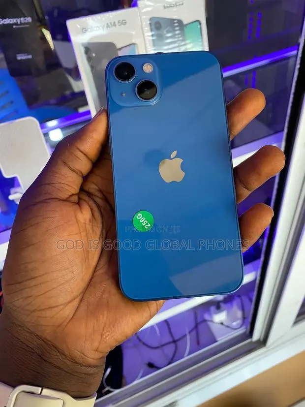 Apple iPhone 13 256 GB Blue · Photo 1