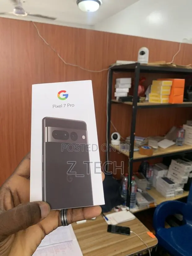 New Google Pixel 7 Pro 128 GB Black · Photo 1