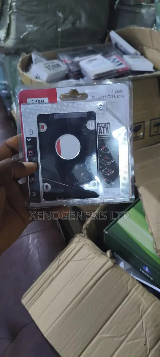 HDD Caddy 9.5mm 12.7m · Photo 1