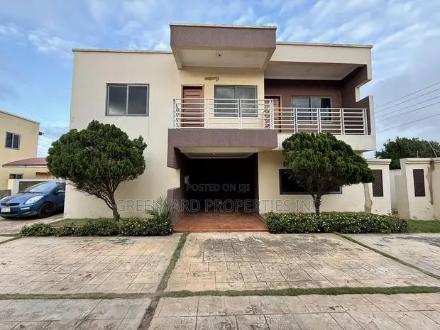 4bdrm Townhouse / Terrace in American House, East Legon for rent · Photo 1
