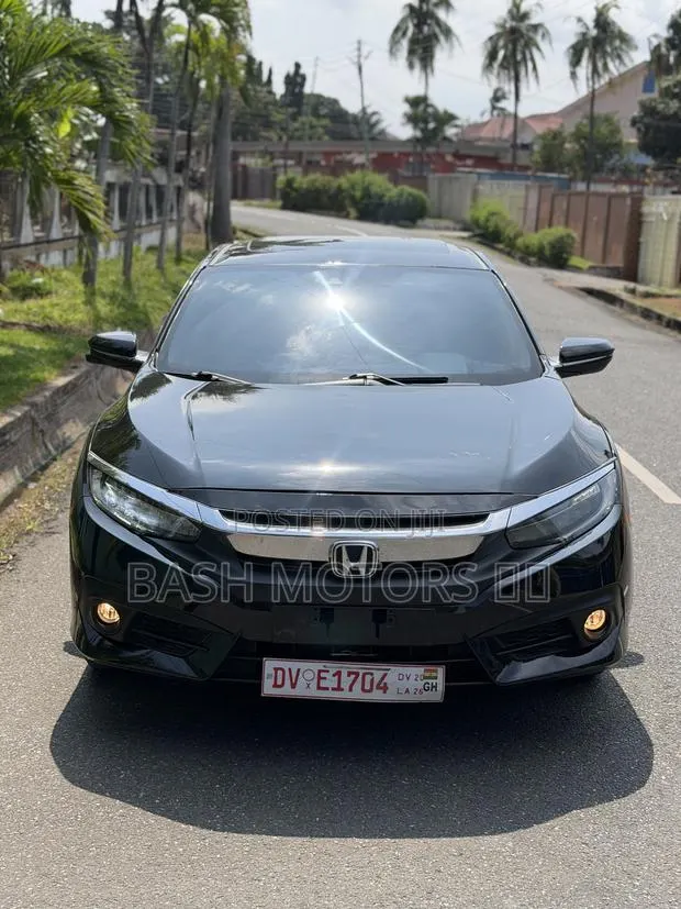 Honda Civic Touring 4dr Sedan (1.5L 4cyl) 2017 Black · Photo 1