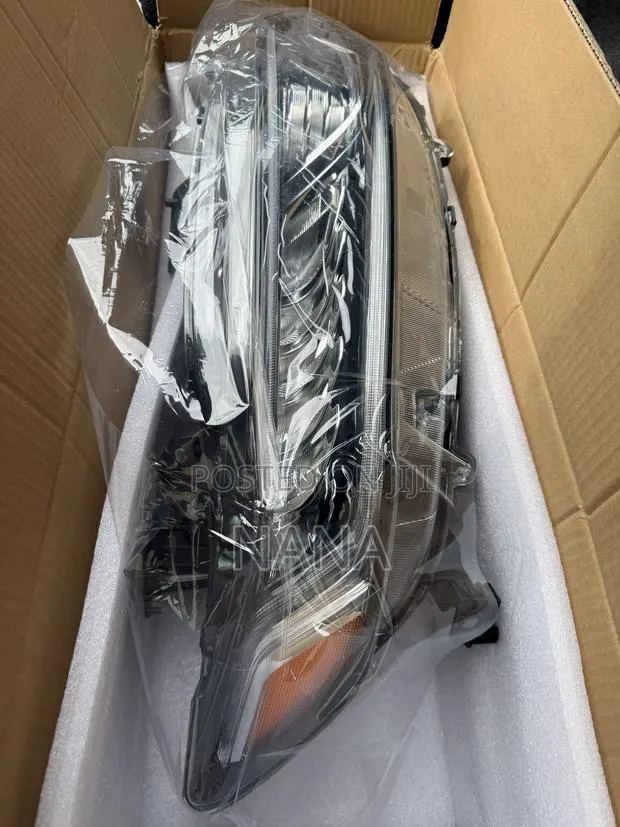 Honda Accord Headlight 2018, 2019, 2020, 2021, 2022 · Photo 1