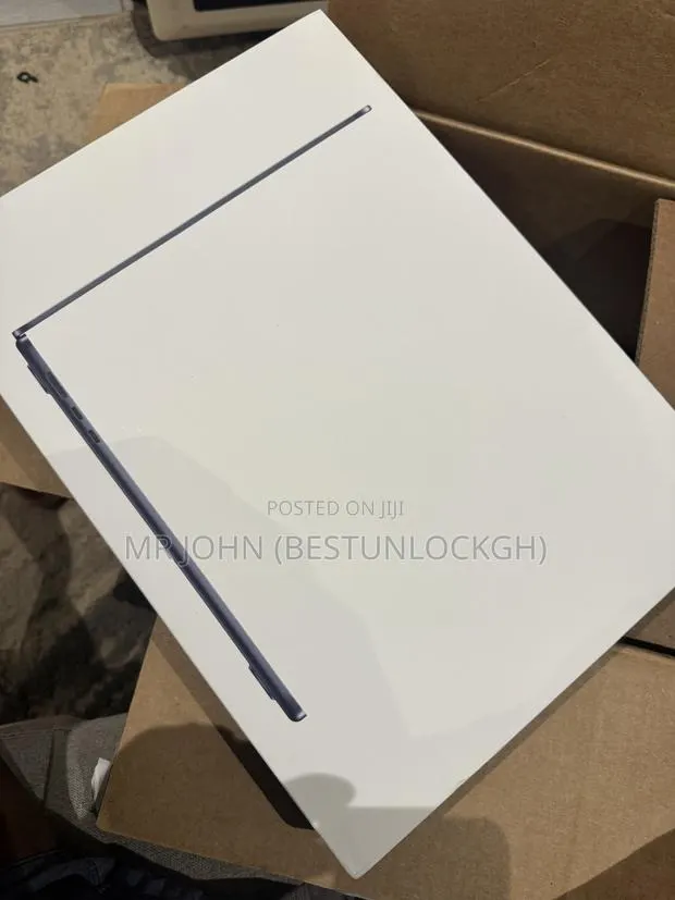 New Laptop Apple MacBook Air 2026 M5 16GB Apple M5 SSD 512GB · Photo 1
