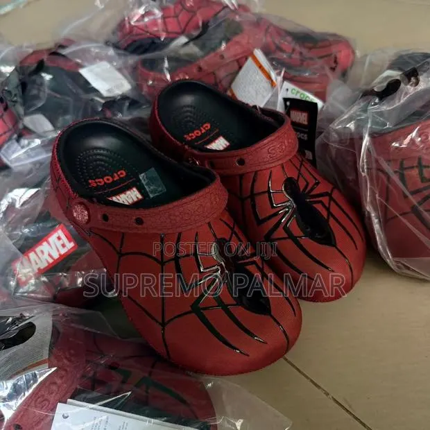 Red Crocs Slides – Marvel Spider-Man Clogs · Photo 1