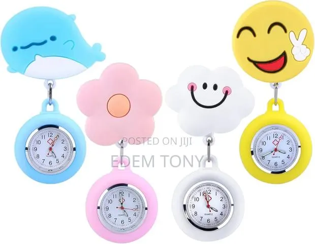 4pcs Retractable Nurse Fob Watches · Photo 1