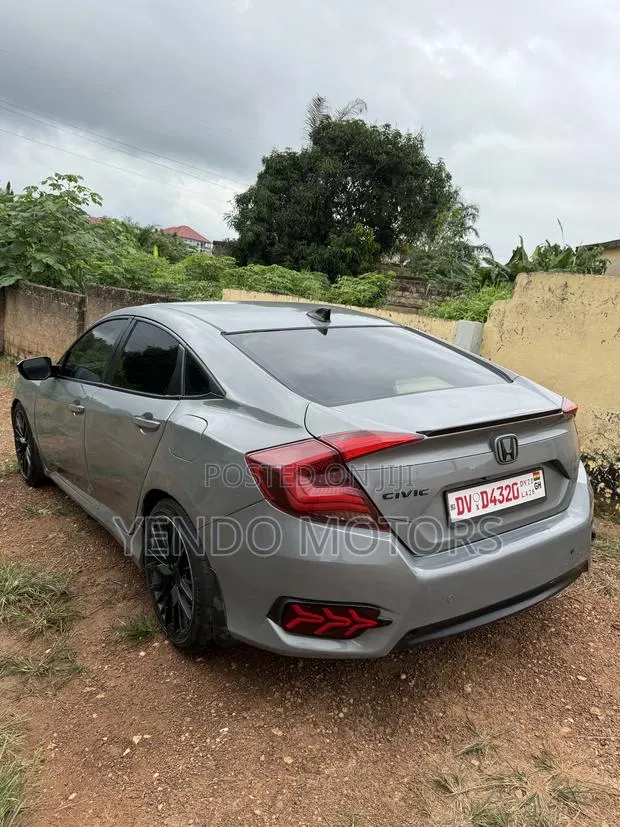 Honda Civic EX Sedan 2018 Gray · Photo 1