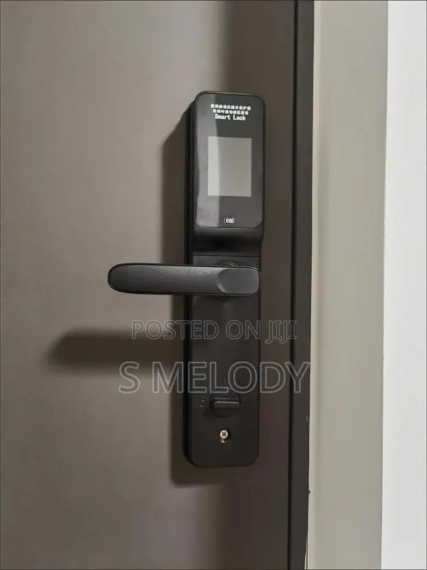 Smart Door Lock · Photo 4