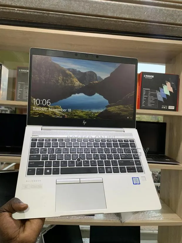 New Laptop HP EliteBook 840 G6 8GB Intel Core i5 SSD 256GB · Photo 1