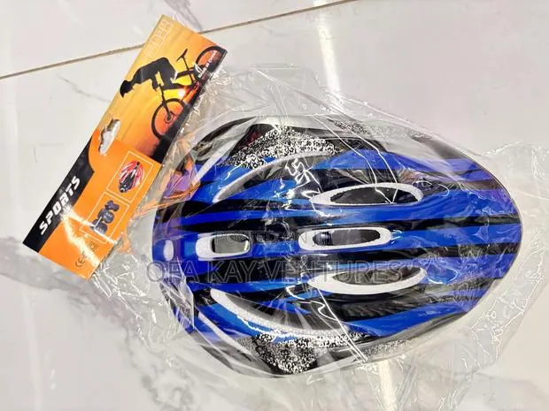 Cyclist Helmet · Photo 1