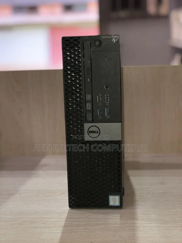 Desktop Computer Dell OptiPlex 7040 8GB Intel Core i7 SSD 256GB · Photo 1