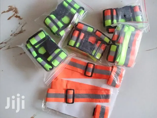 Braces Strip Reflective Vest · Photo 1