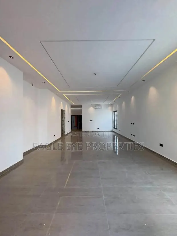 3bdrm House in Lake Side Estate for sale · Photo 1