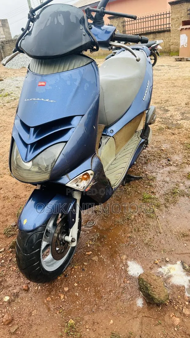 Motorcycle 2021 Blue · Photo 1