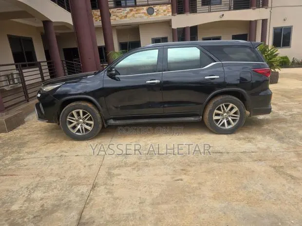 Toyota Fortuner 2.5 D AWD 2019 Black · Photo 1