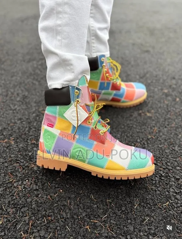 New Supreme Timberland Collaboration Patchwork Boots · Photo 1