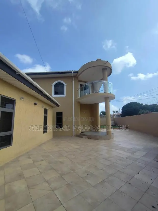 3bdrm House in A&C Mall, East Legon for rent · Photo 1