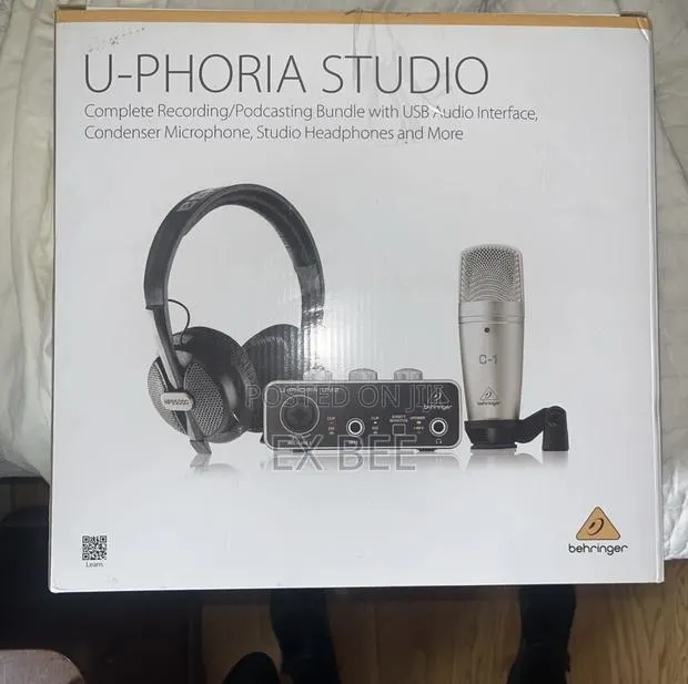 Behringer Uphoria Studio Complete Recording · Photo 1