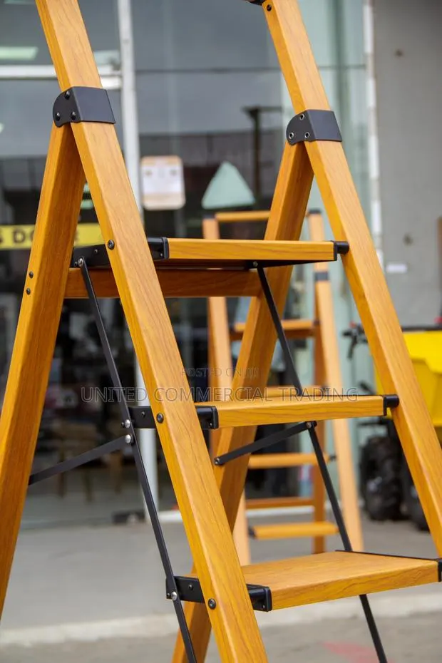 LADDER JA (4 Step) · Photo 1