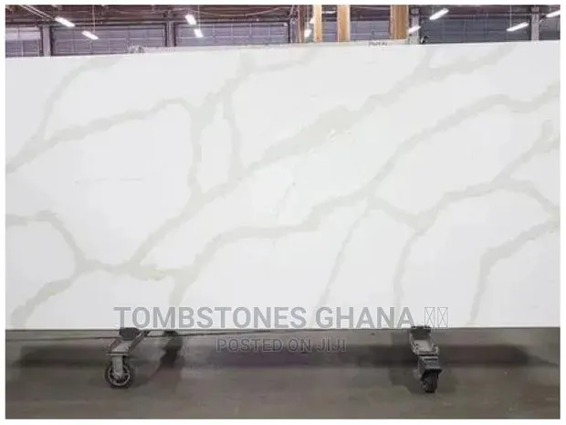 Rio White Quartz Slab · Photo 1
