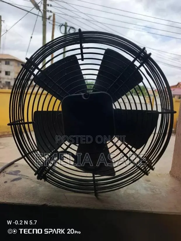 Commercial Extractor Fan · Photo 2